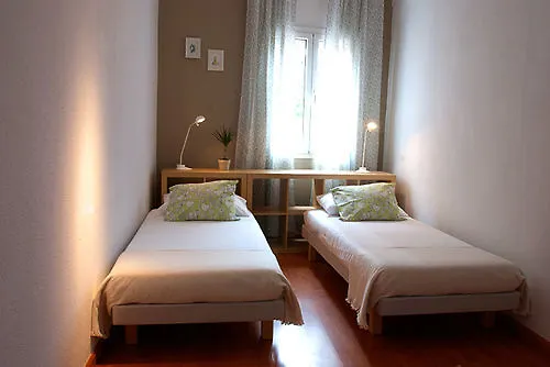 Bed And Beach Barcelona 2*,