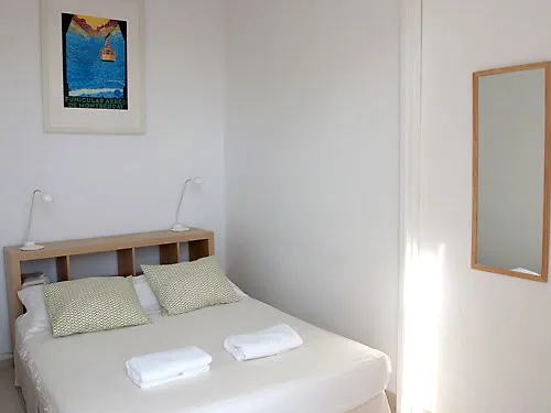 Hotel Bed And Beach Barcelona